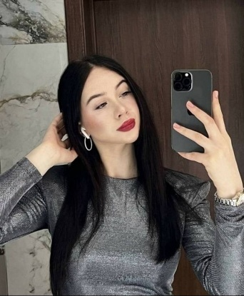 Раскрою тебе все секреты страсти и наслаждения, находясь в Москве. Моя нежная кожа и соблазнительная фигура привлекут тебя с первого взгляда. Обещаю, вместе мы создадим атмосферу безумного удовольствия и расслабления. Разнообразные услуги, которые я оказываю, позволят тебе испытать незабываемые ощущения. Со мной ты сможешь погрузиться в мир разврата и фантазий. У меня есть фото, чтобы ты смог увидеть, насколько я прекрасна. Мои клиенты всегда остаются довольными и возвращаются ко мне снова. Жду твоего звонка, чтобы сделать нашу встречу незабываемой. 💋 Агнесса